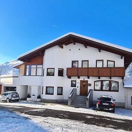 Apartment Huter Jerzens Exteriör bild